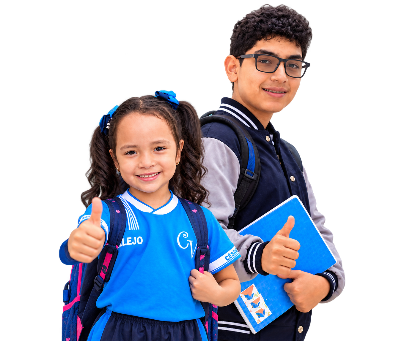 Dos estudiantes del Grupo Educativo César Vallejo: una niña con uniforme azul adelante y un estudiante de secundaria con lentes detrás, ambos sonrientes