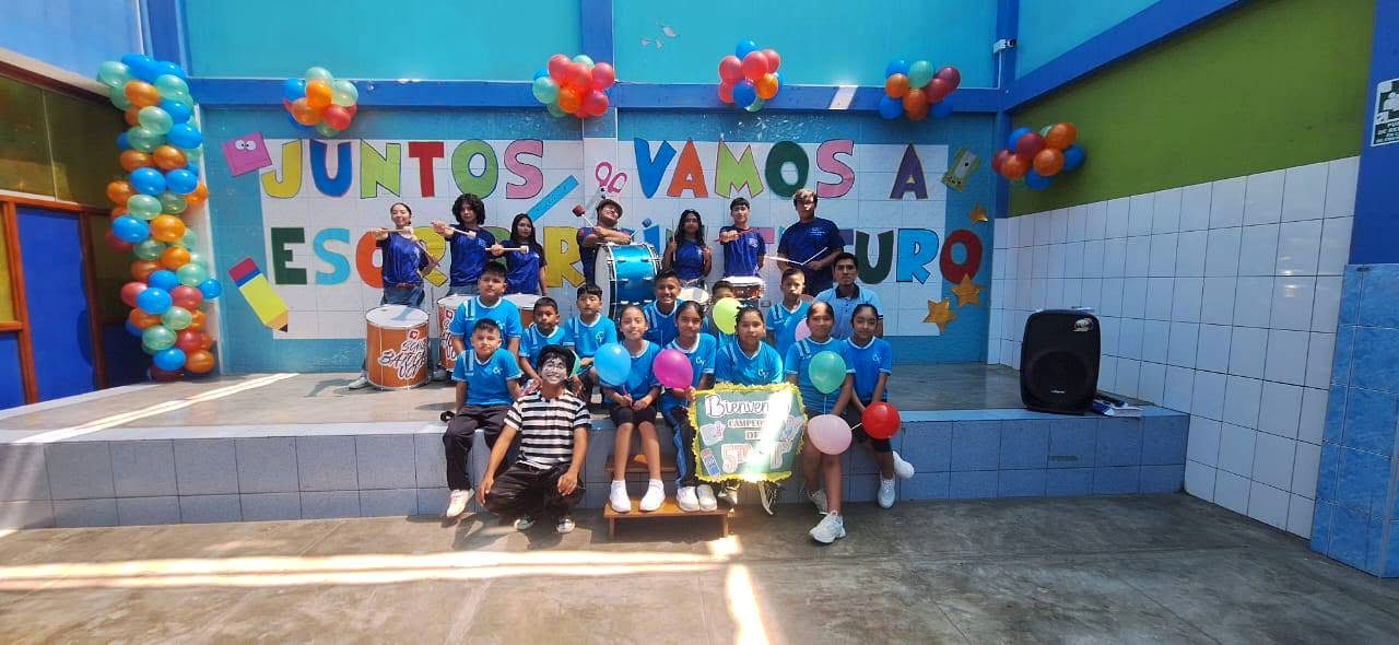Estudiantes de la sede César Vallejo durante una actividad escolar